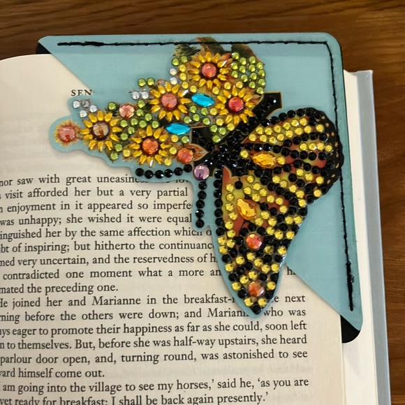 Bookmark, Handmade Diamond Painted Butterfly - Picture 2 of 2